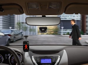 Mobileye-Pedestrian-Detection-on-PDA
